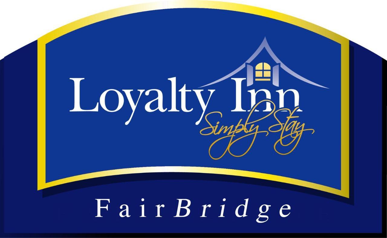 Loyalty Inn Рокингам Екстериор снимка