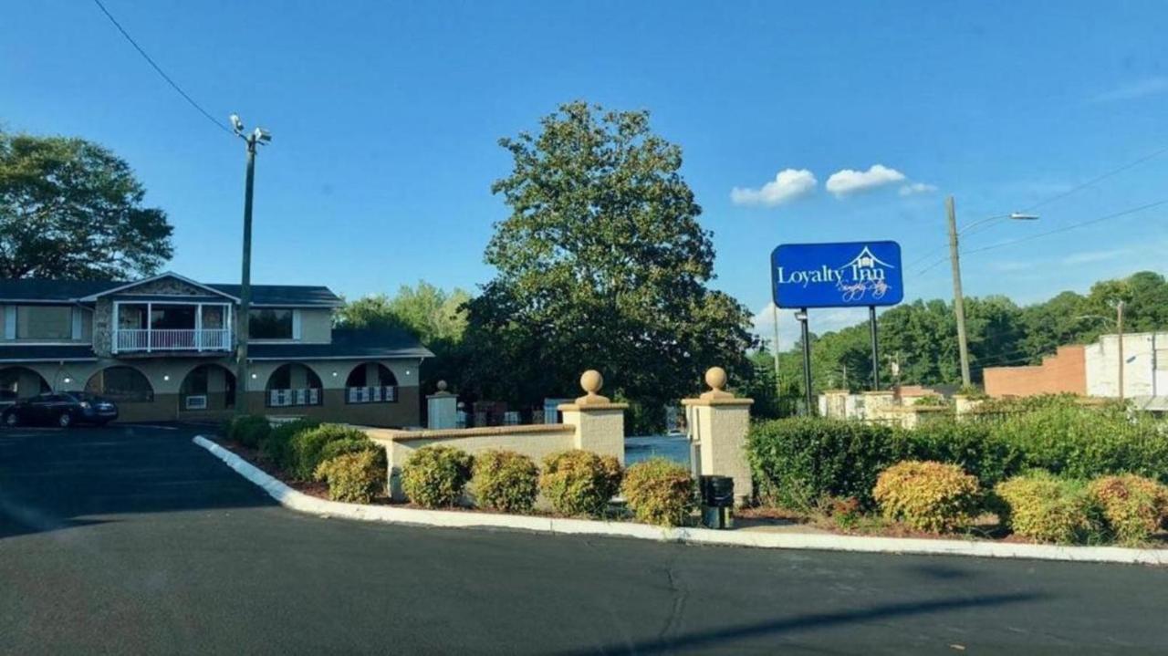 Loyalty Inn Рокингам Екстериор снимка